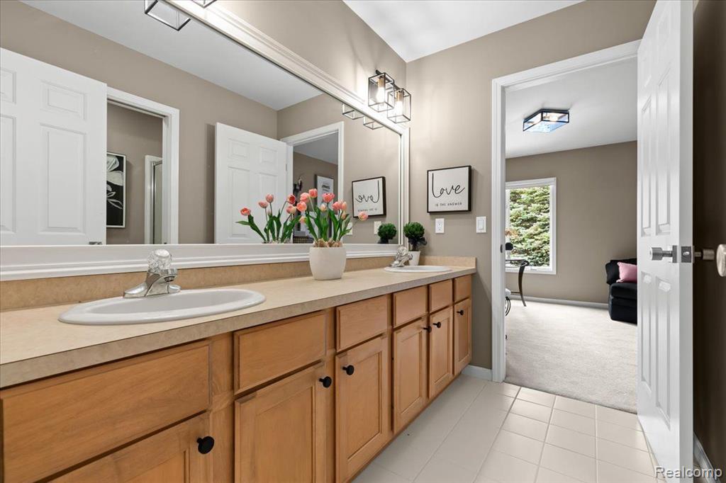 6246 Windemere Point, Brighton, MI 48116 — Photo 30