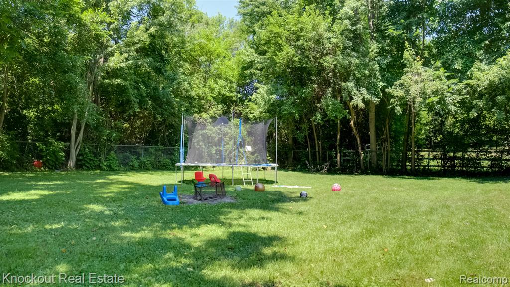 4195 Williamson Road, Saginaw, MI 48601 — Photo 44
