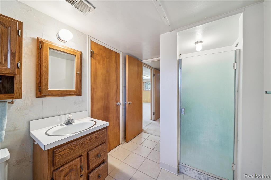 862 JUNEAU Road, Ypsilanti, MI 48198 — Photo 30