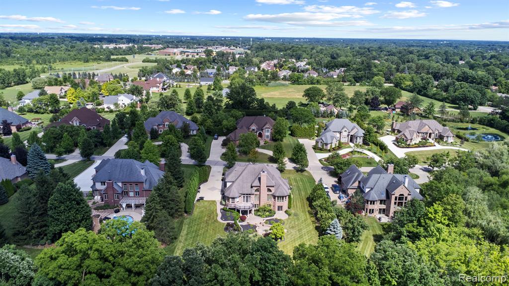 8151 ROLLING MEADOWS Drive, Canton, MI 48187 — Photo 20