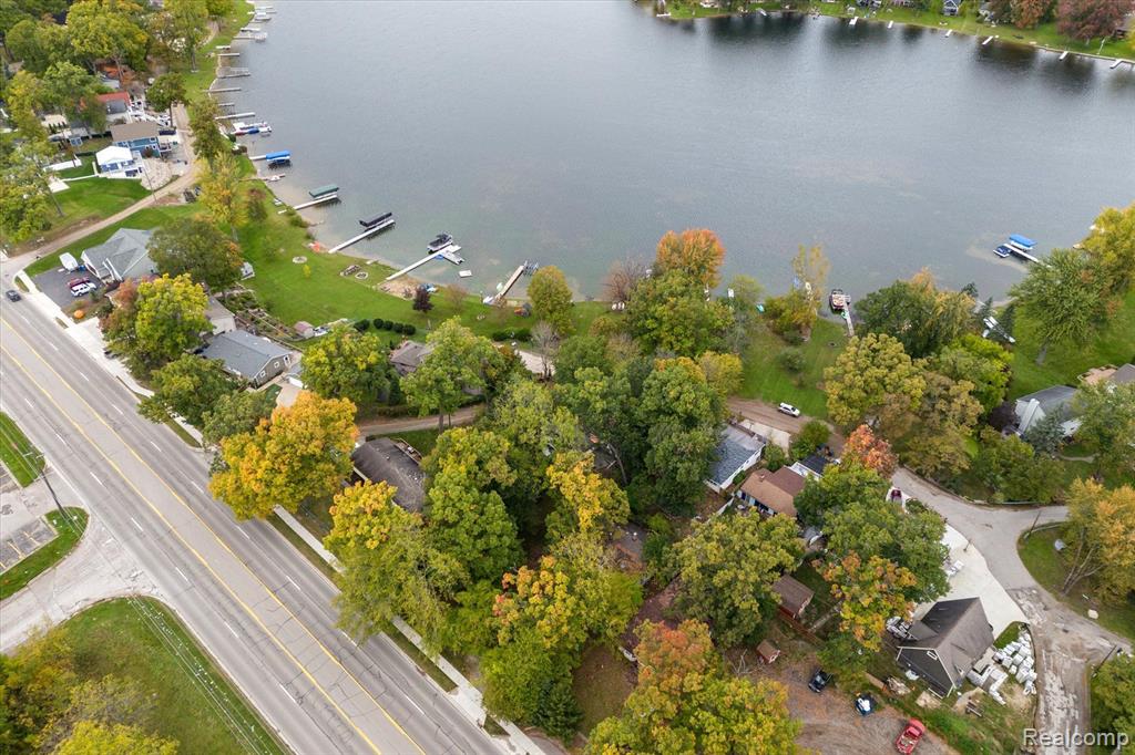 5630 Glen Echo Drive, Howell, MI 48843 — Photo 46