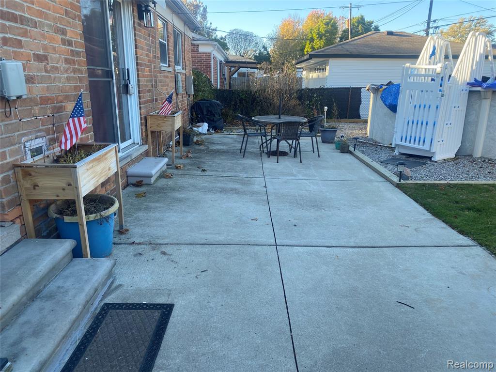 7696 Rosemary Street, Dearborn Heights, MI 48127 — Photo 16