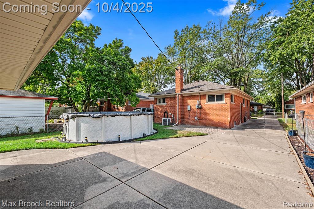 8282 Nightingale Street, Dearborn Heights, MI 48127 — Photo 21