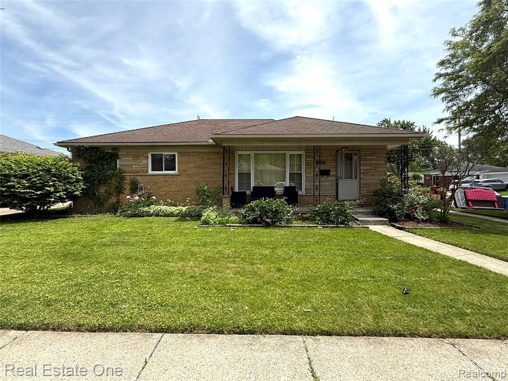 6810 Rosemary Street, Dearborn Heights, MI 48127 — front exterior