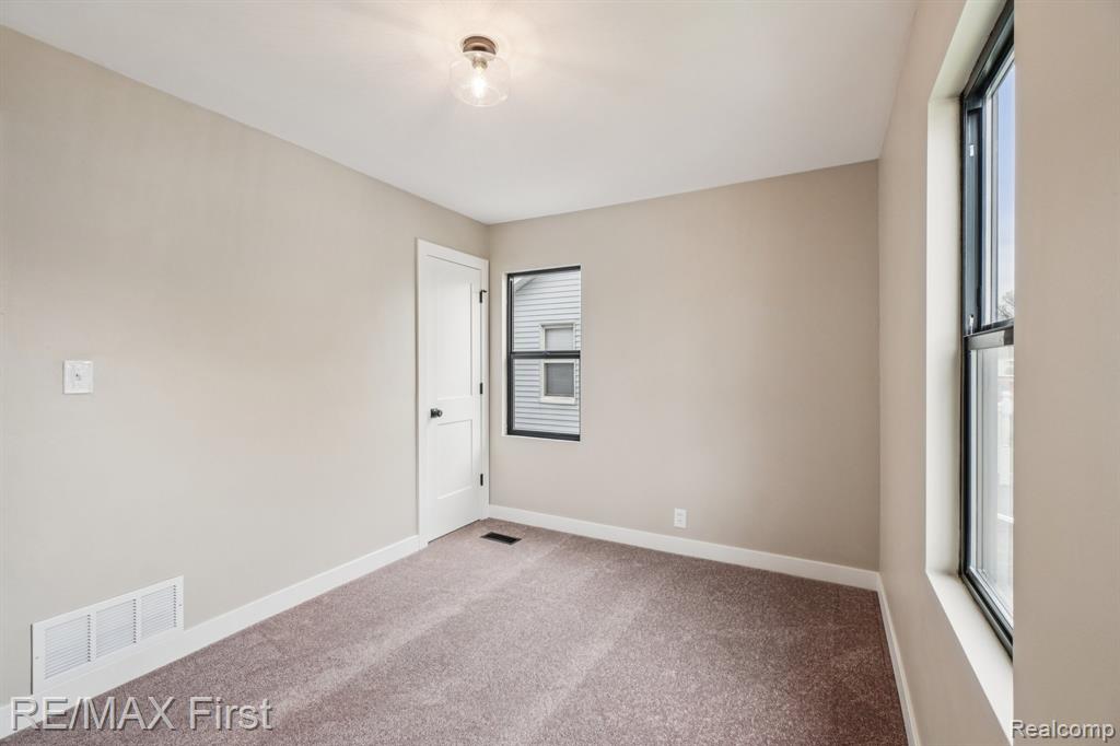 27520 Bohnhoff Street, Roseville, MI 48066 — Photo 19