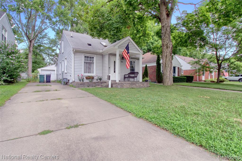 702 Royal Avenue, Royal Oak, MI 48073 — Photo 3