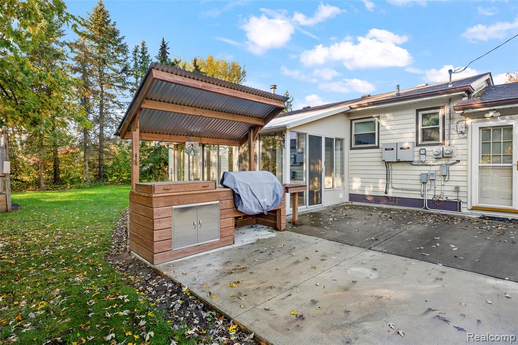 17655 Lohr Road, Sumpter, MI 48111 — Photo 27