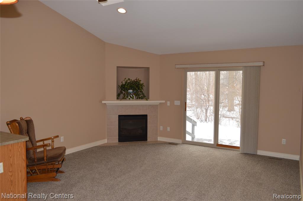 9642 Nook Road, 7, Clay, MI 48001 — Photo 5