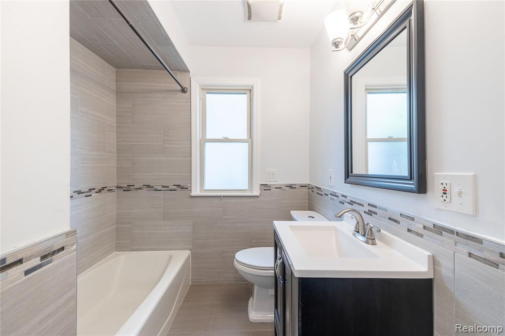 8729 Bellevue Road, Grosse Ile, MI 48138 — Photo 15