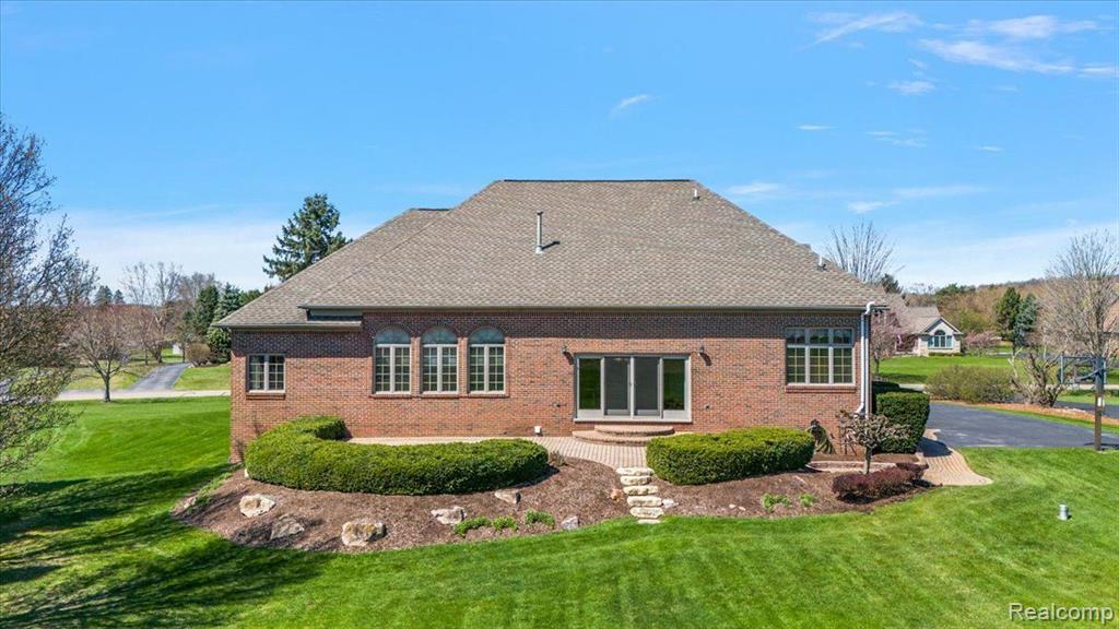 8449 S SHORE Drive, Clarkston, MI 48348 — Photo 8