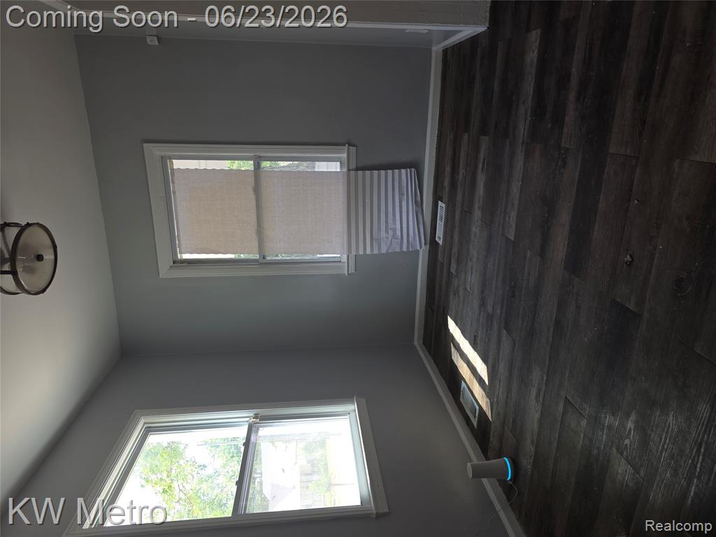 19350 Huntington Road, Detroit, MI 48219 — Photo 4