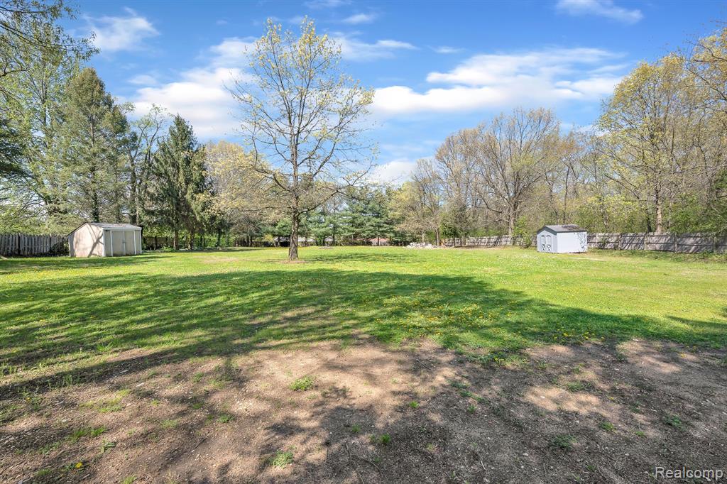 4953 CLINTONVILLE Road, Clarkston, MI — Photo 34
