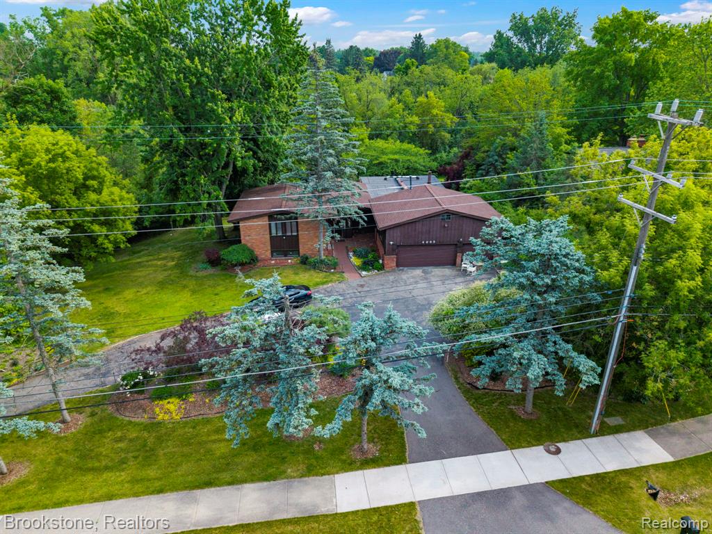 4665 W Maple Road, Bloomfield Hills, MI 48301 — Photo 7