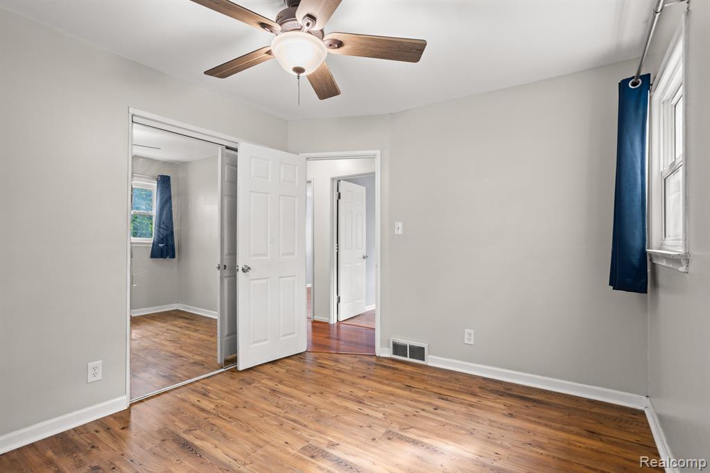 9950 HENRY RUFF Road, Livonia, MI 48150 — Photo 17