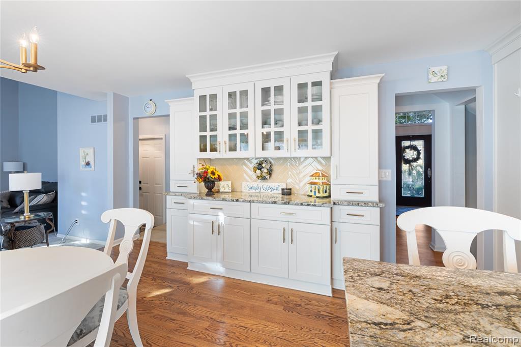 6894 Kings Mill Drive, Canton, MI 48187 — Photo 14