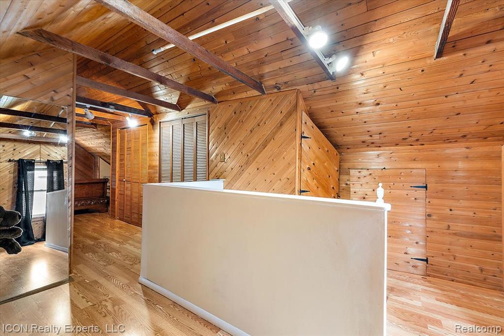 176 Chippewa Road, Pontiac, MI 48341 — Photo 32