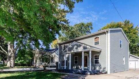22105 RIDGEWAY Street, Saint Clair Shores, MI 48080