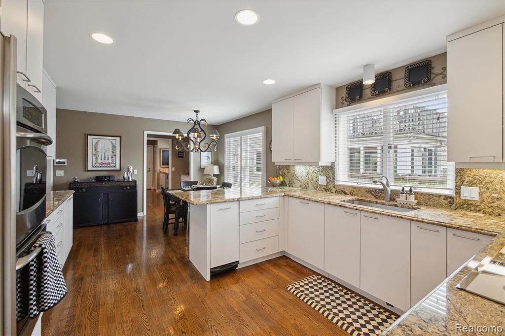768 SOUTHFIELD Road, Birmingham, MI 48009 — Photo 15