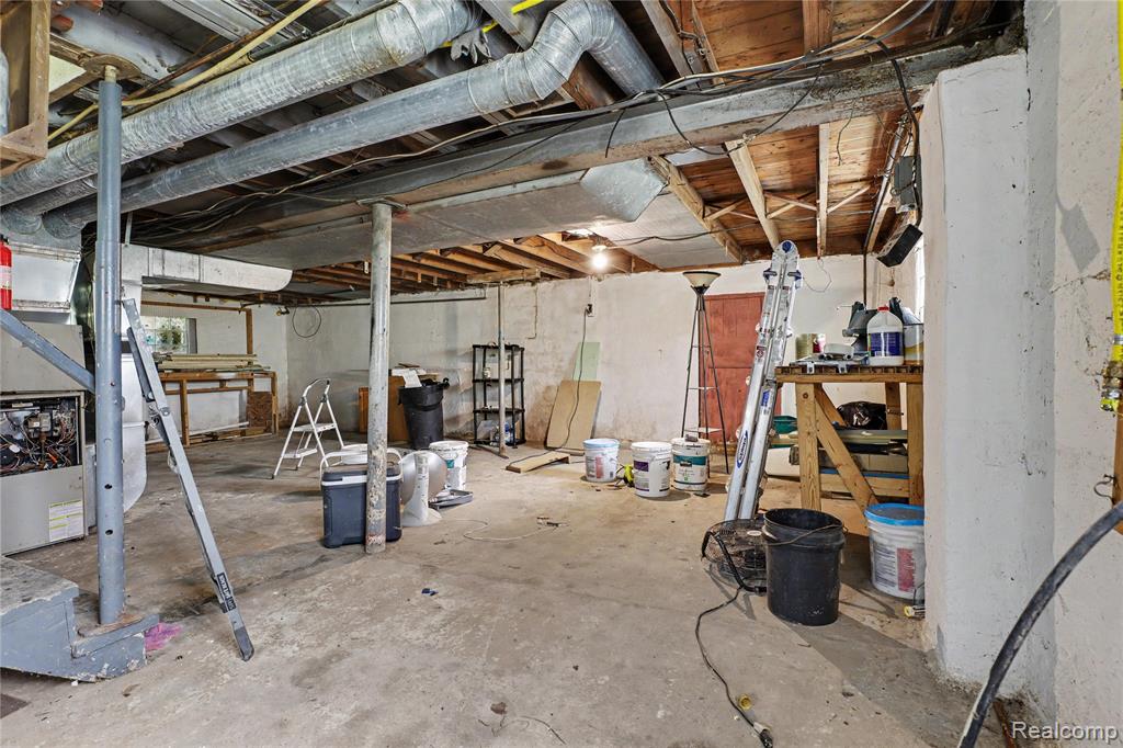 5388 Davison Road, Lapeer, MI 48446 — Photo 41