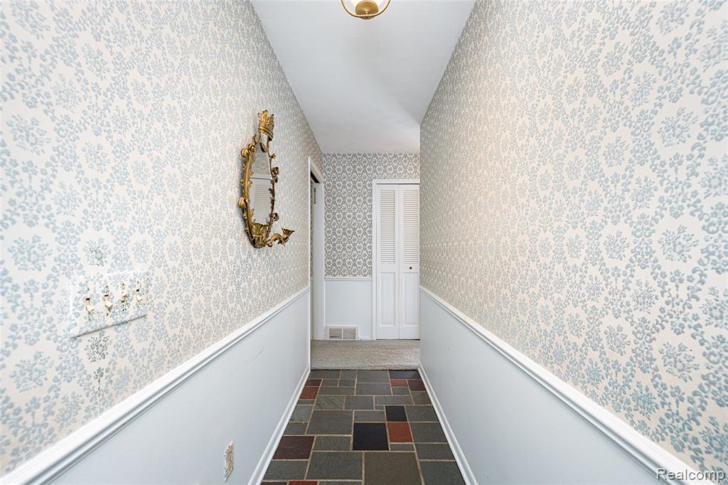 6411 Pleasant River Drive, Delhi, MI 48821 — Photo 6