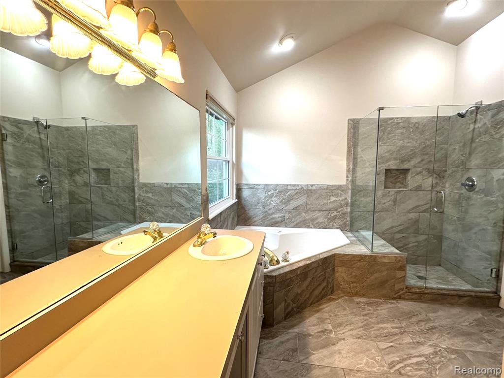 16166 Aspen Hollow Drive, Fenton, MI 48430 — Photo 15