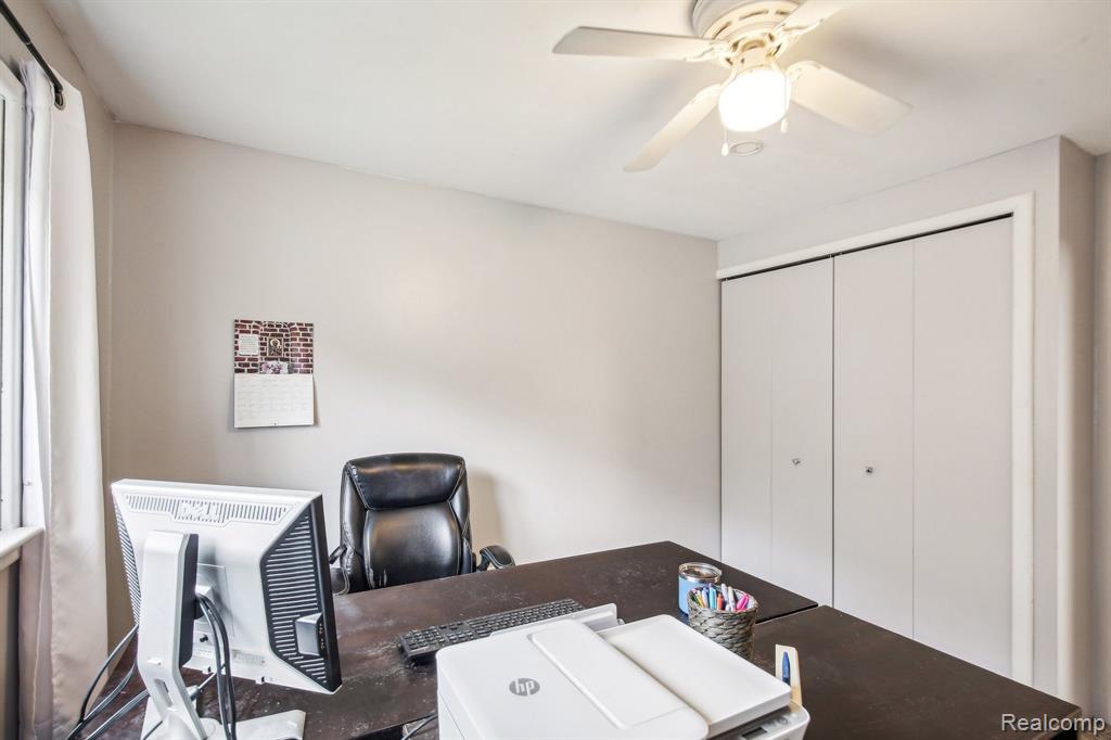 895 N CONKLIN Road, Lake Orion, MI 48362 — Photo 25