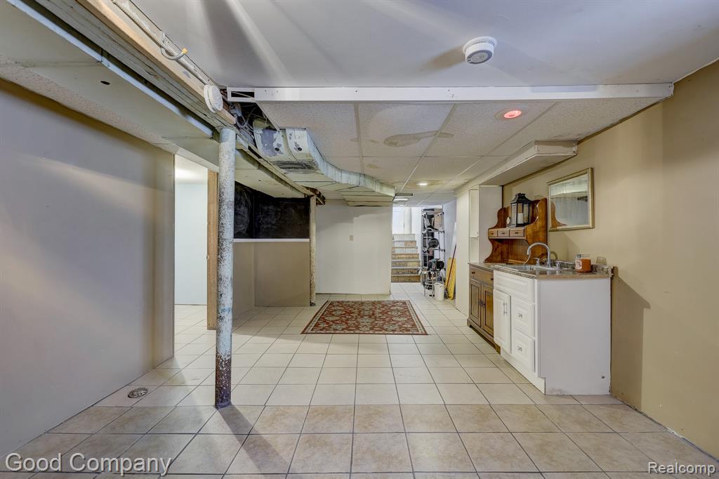 736 E Meyers Avenue, Hazel Park, MI 48030 — Photo 36
