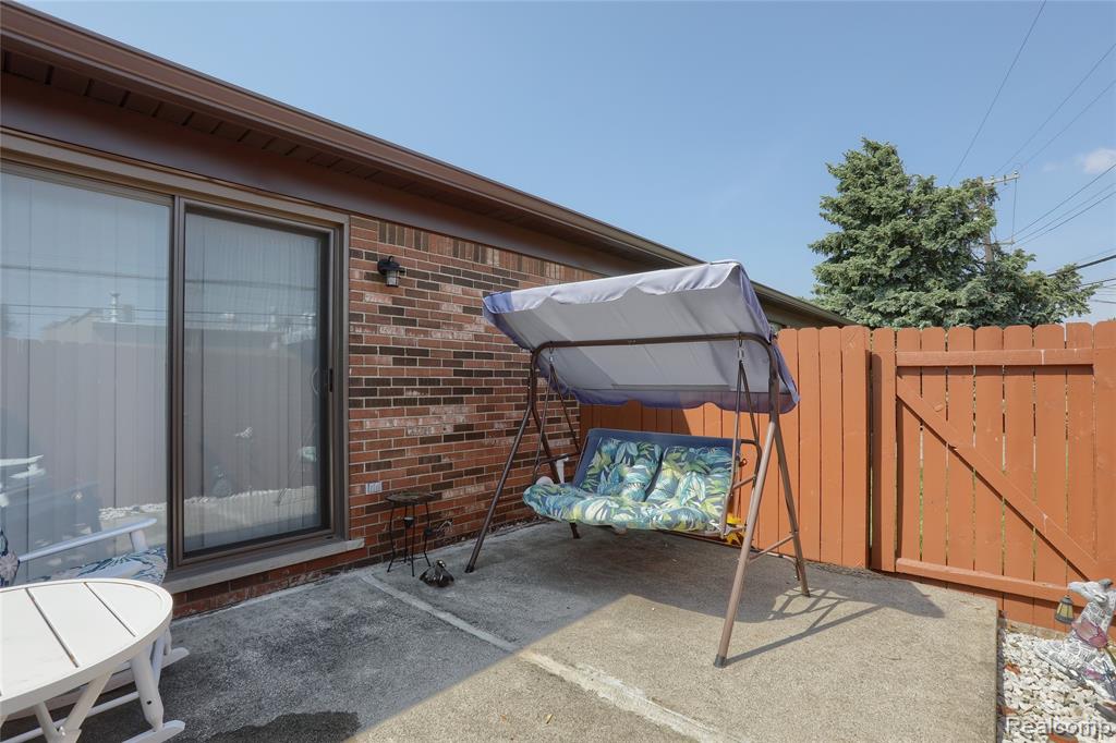 30784 Quinkert Street, Roseville, MI 48066 — Photo 30