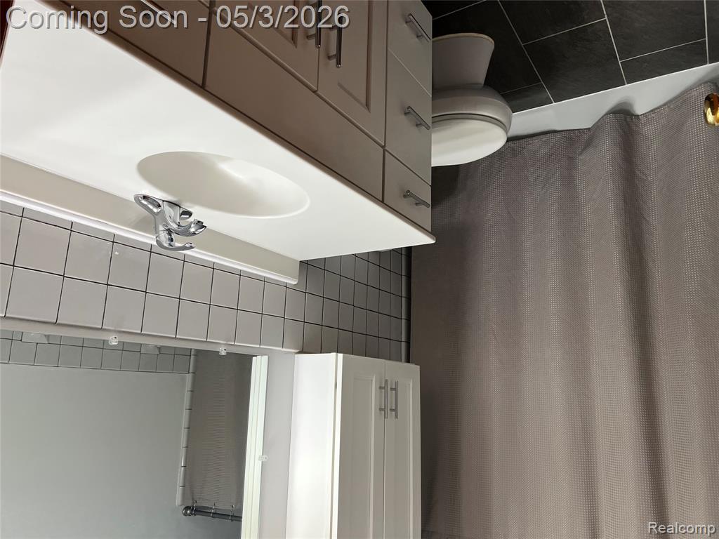 24407 Westpointe Street, Trenton, MI 48183 — Photo 21