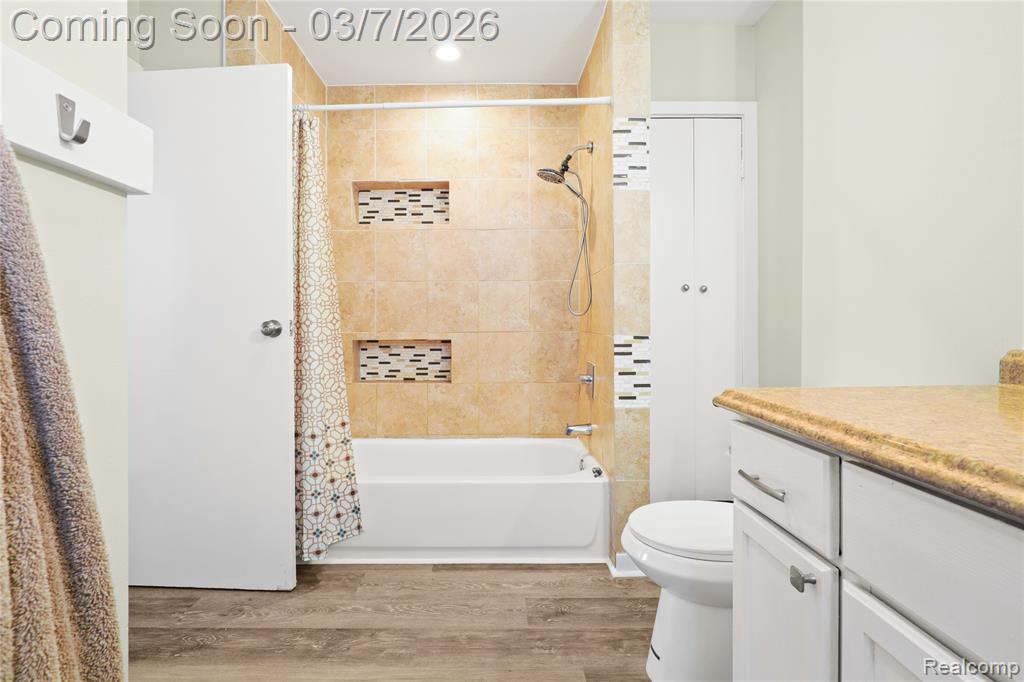 405 Lincoln Street, Fenton, MI 48430 — Photo 17