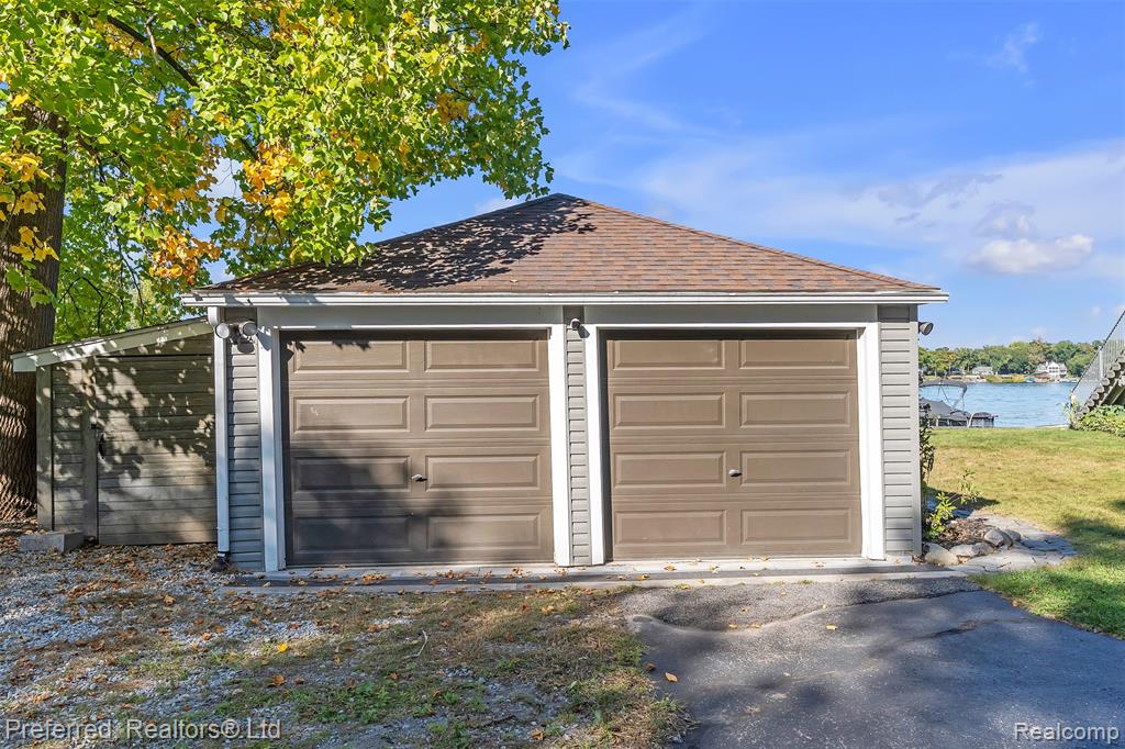 7660 Maceday Lake Road, Waterford, MI 48329 — Photo 74