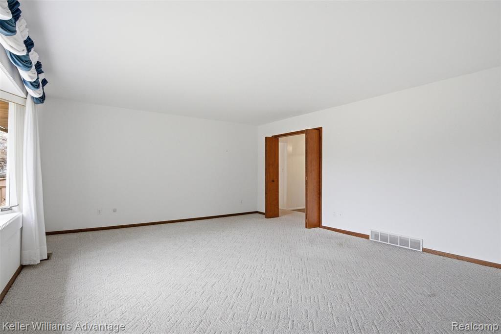 7670 7 Mile Road, Northville, MI, 48167