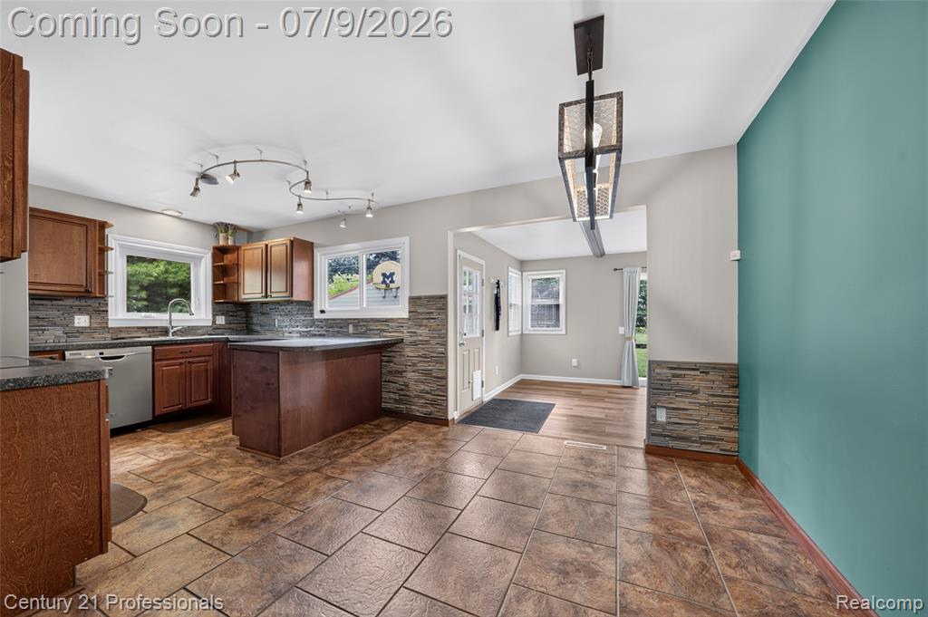 1153 Gault Drive N, Ypsilanti, MI 48198 — Photo 9
