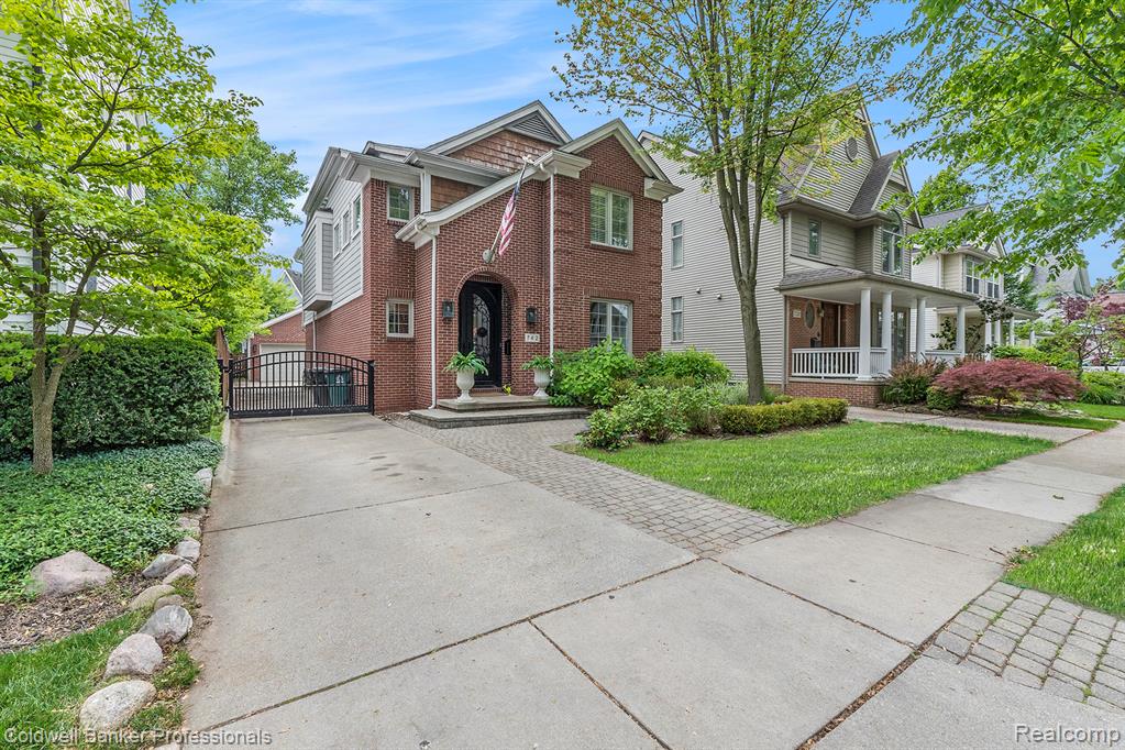 742 Emmons Avenue, Birmingham, MI 48009 — Photo 3