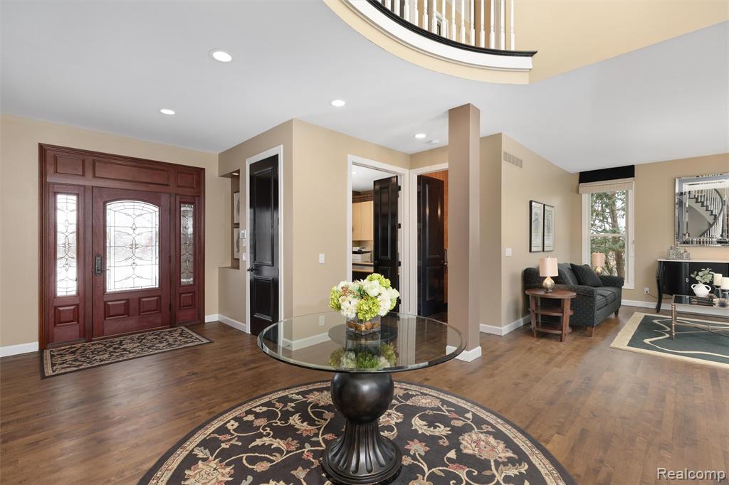 49474 Pine Ridge Court, Plymouth, MI 48170 — Photo 2