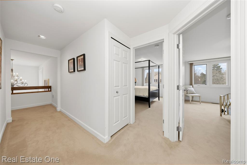 7026 Daventry Woods Drive, West Bloomfield, MI — Photo 40