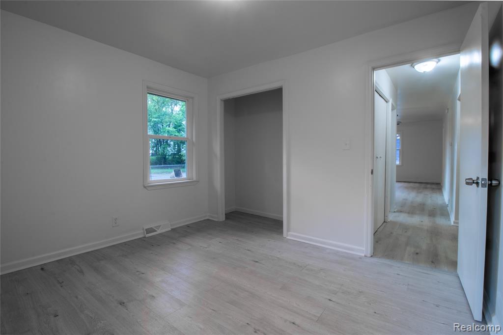 68 N Astor Street, Pontiac, MI 48342 — Photo 18