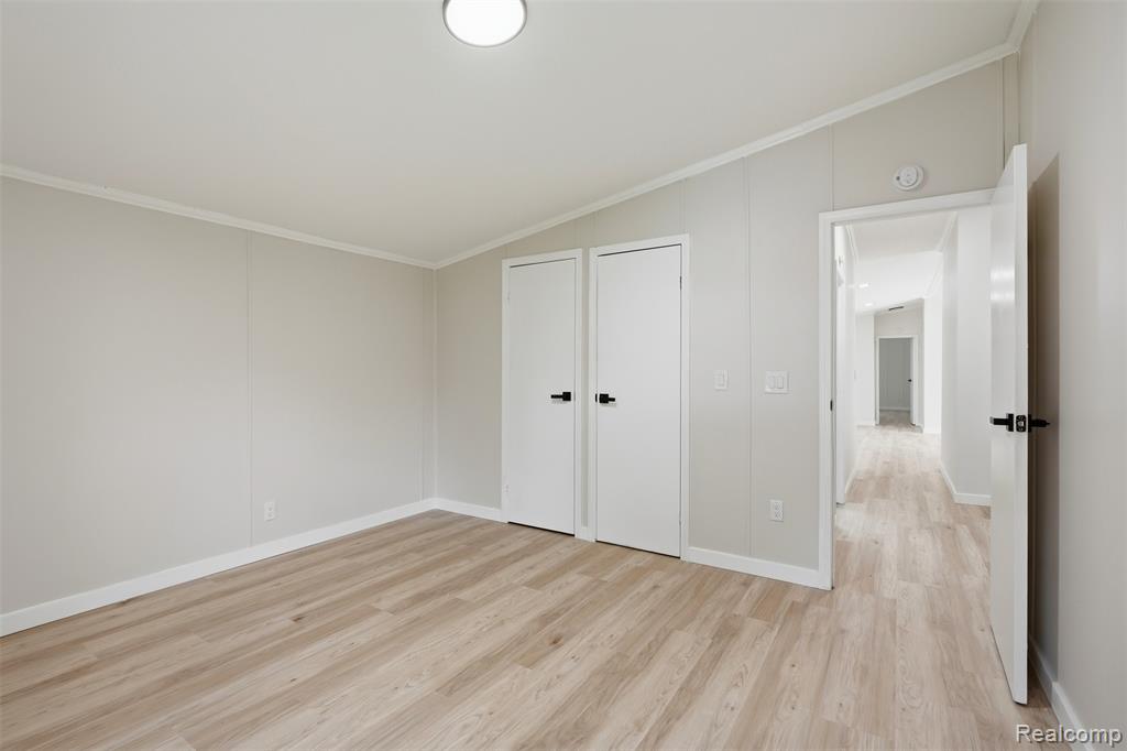 4420 Dublin Road, Burton, MI 48529 — Photo 25
