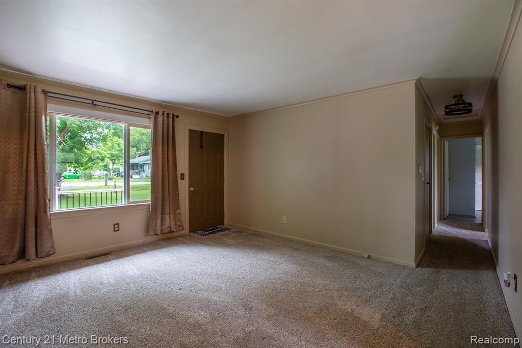 4373 Dexel Drive, Burton, MI 48519 — Photo 3