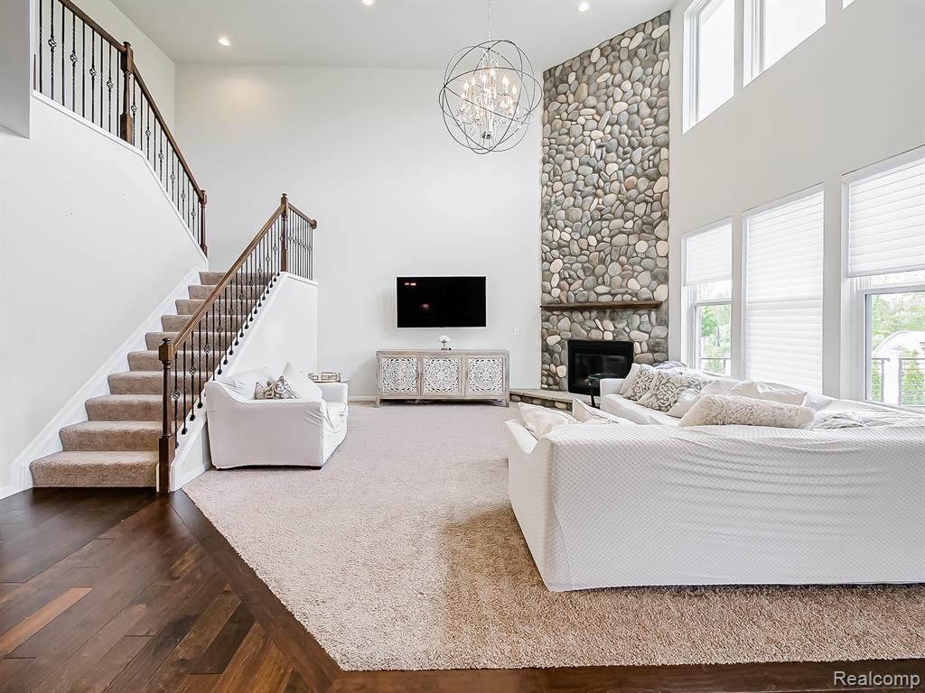 24503 Scenic Drive, South Lyon, MI 48178 — Photo 5