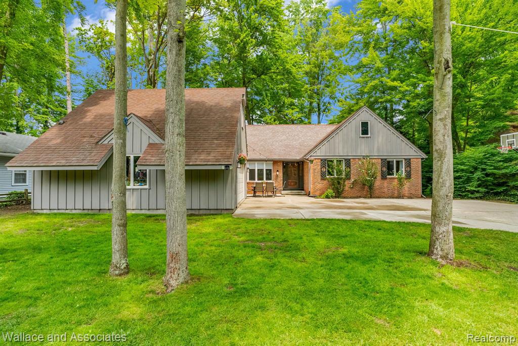 4290 GUILFORD Lane, Fort Gratiot, MI 48059 — Photo 3