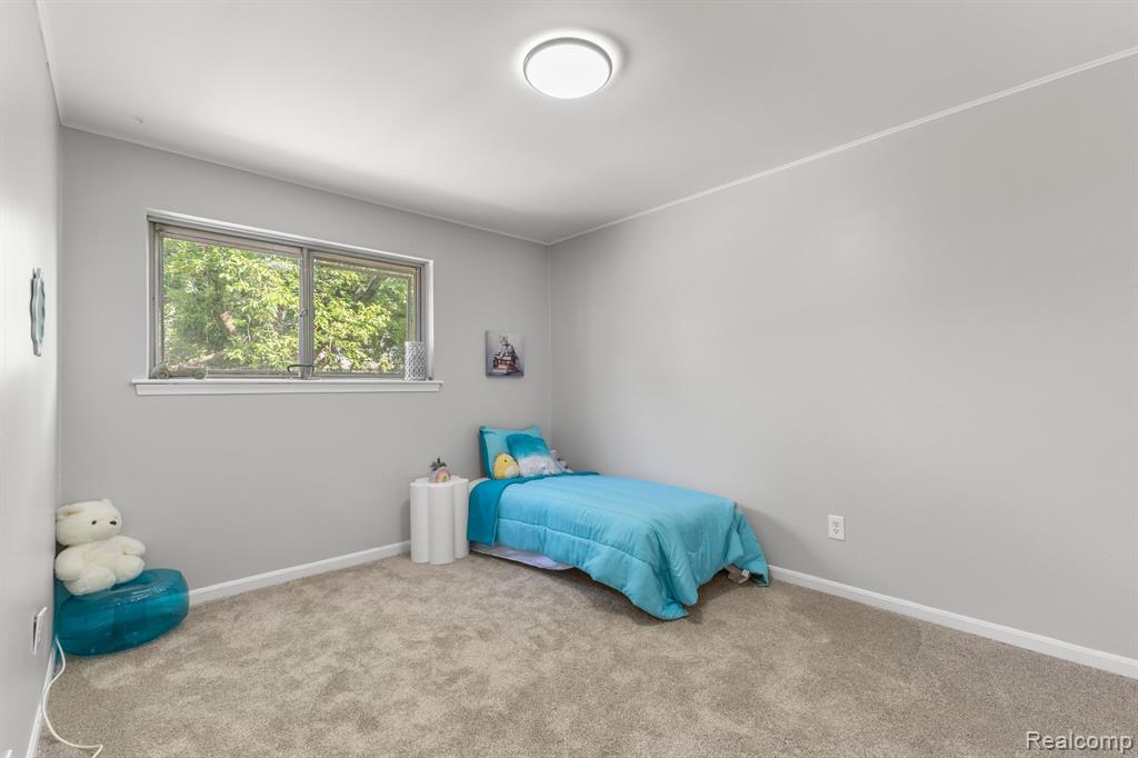 9341 POLK Street, Taylor, MI 48180 — Photo 17