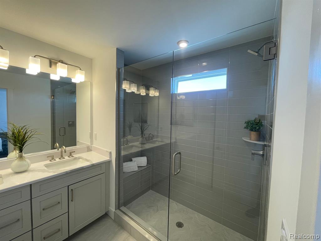 7885 ARIMOORE Drive, West Bloomfield, MI — Photo 16