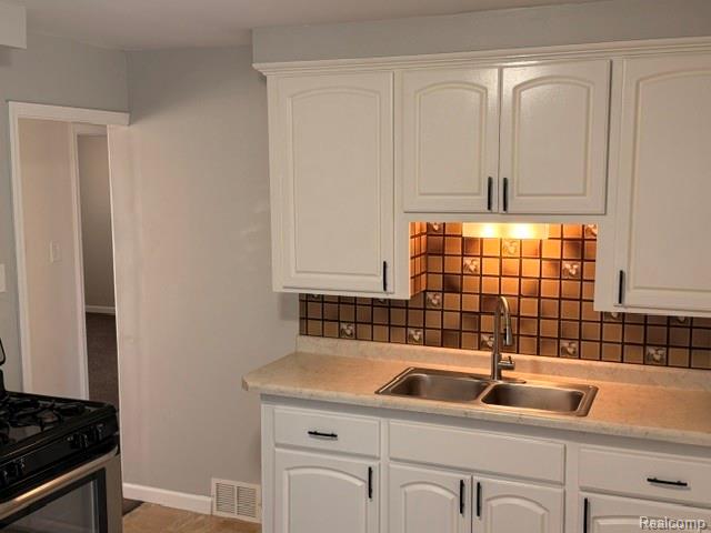 6836 Deering Street, Garden City, MI — Photo 24