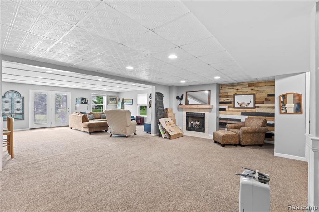 9327 Huron Park Drive, Brighton, MI 48116 — Photo 29