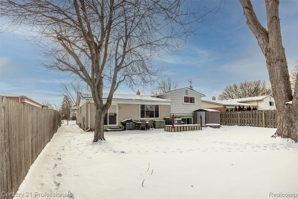 4939 Duchess Drive, Sterling Heights, MI 48310 — Photo 51
