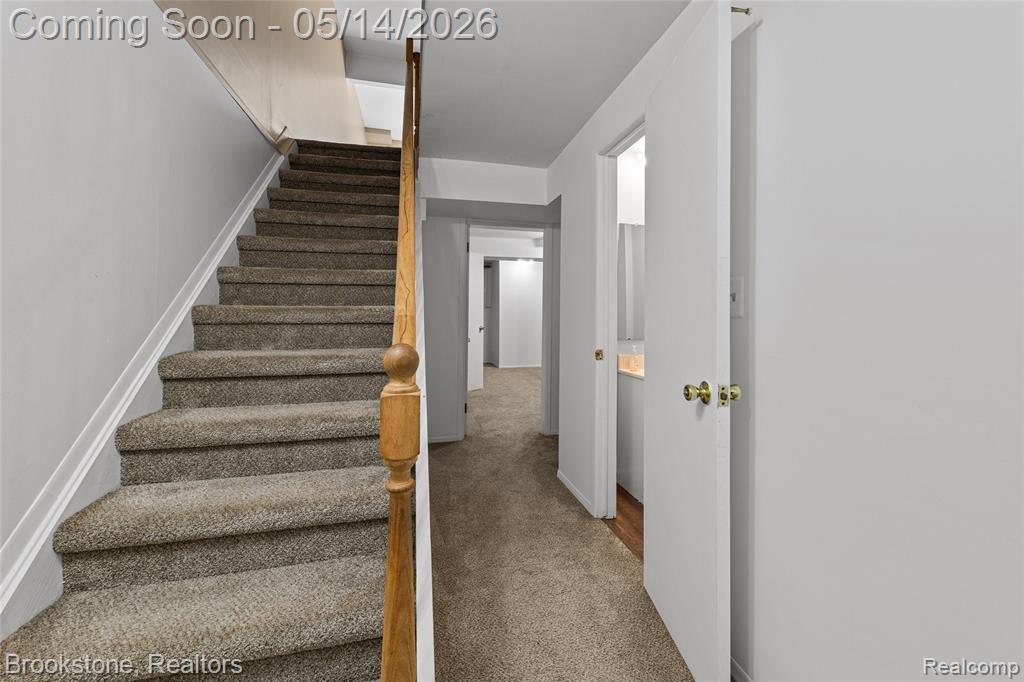 819 Kirts Boulevard, Troy, MI 48084 — Photo 22
