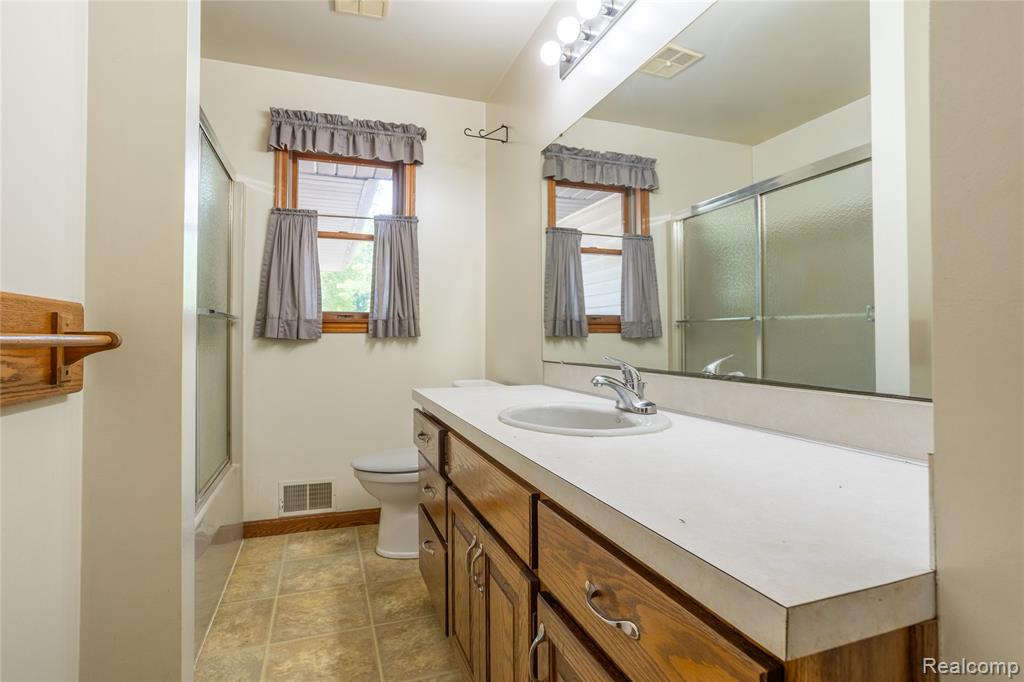 50 Schmidt Road, Kawkawlin, MI 48631 — Photo 10
