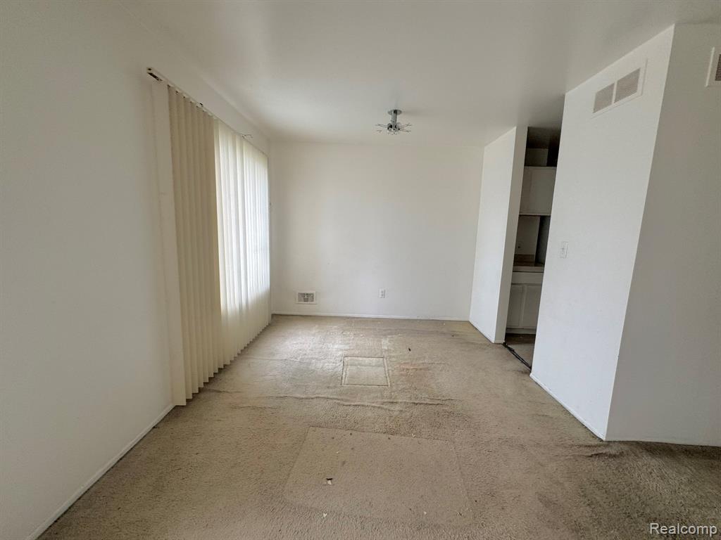 30256 Southfield Road, 185, Southfield, MI 48076 — Photo 3