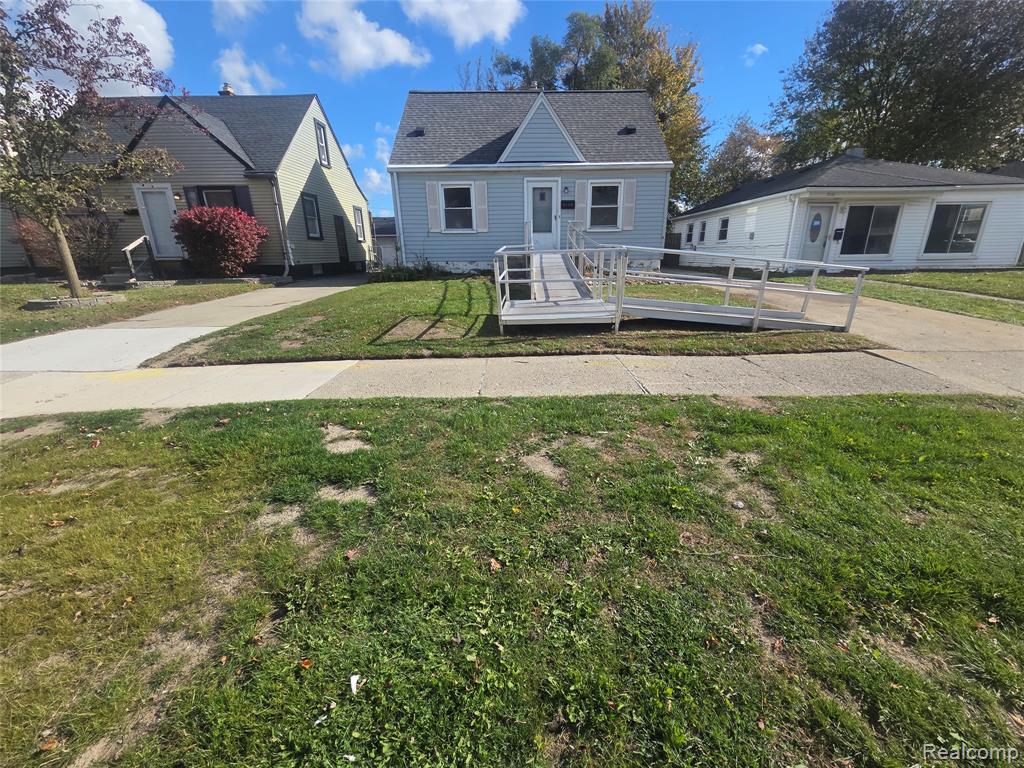 5109 S Hubbard Street, Wayne, MI 48184 — front exterior